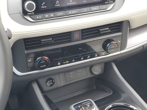 New 2026 Nissan Rogue SV AWD/4WD image 23