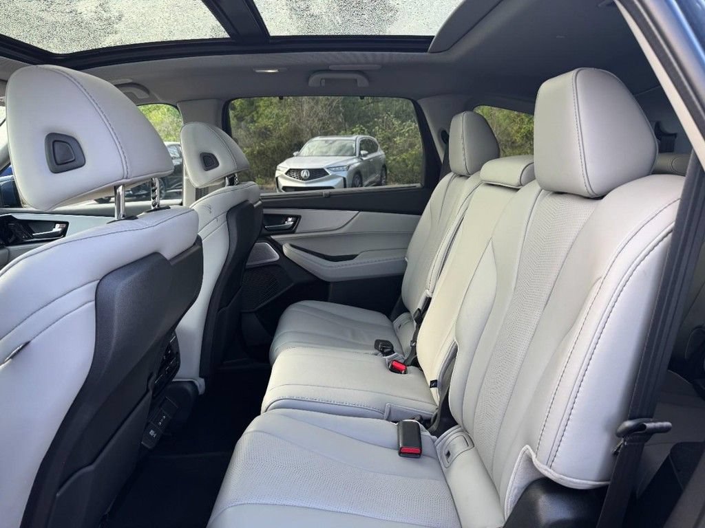 Certified 2026 Acura MDX w/ Technology Package AWD/4WD image 13