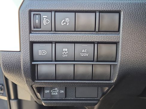 Used 2024 Toyota Tacoma TRD Sport image 19