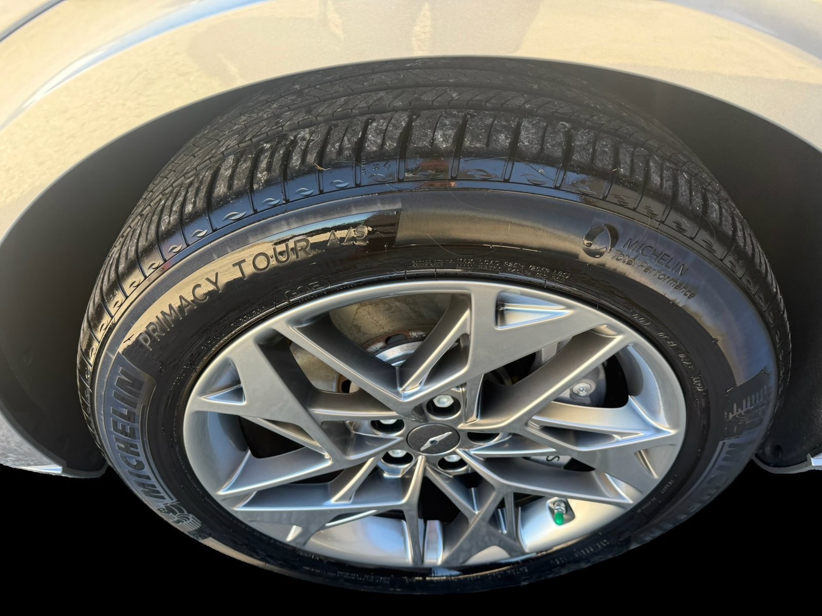 Certified 2024 Genesis GV70 2.5T w/ Select Package AWD/4WD image 10