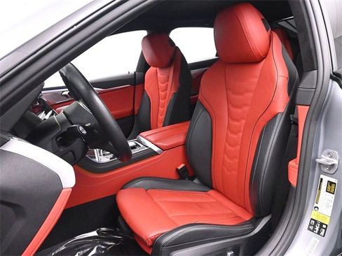 Used 2023 BMW ALPINA B8 xDrive Gran Coupe image 12