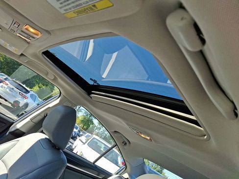 Used 2018 Subaru Legacy 2.5i Limited image 14