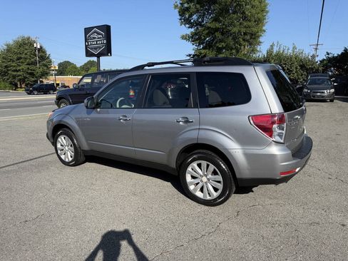 Used 2011 Subaru Forester 2.5X Premium AWD/4WD image 7