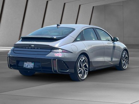 Used 2024 Hyundai Ioniq 6 SEL RWD image 4