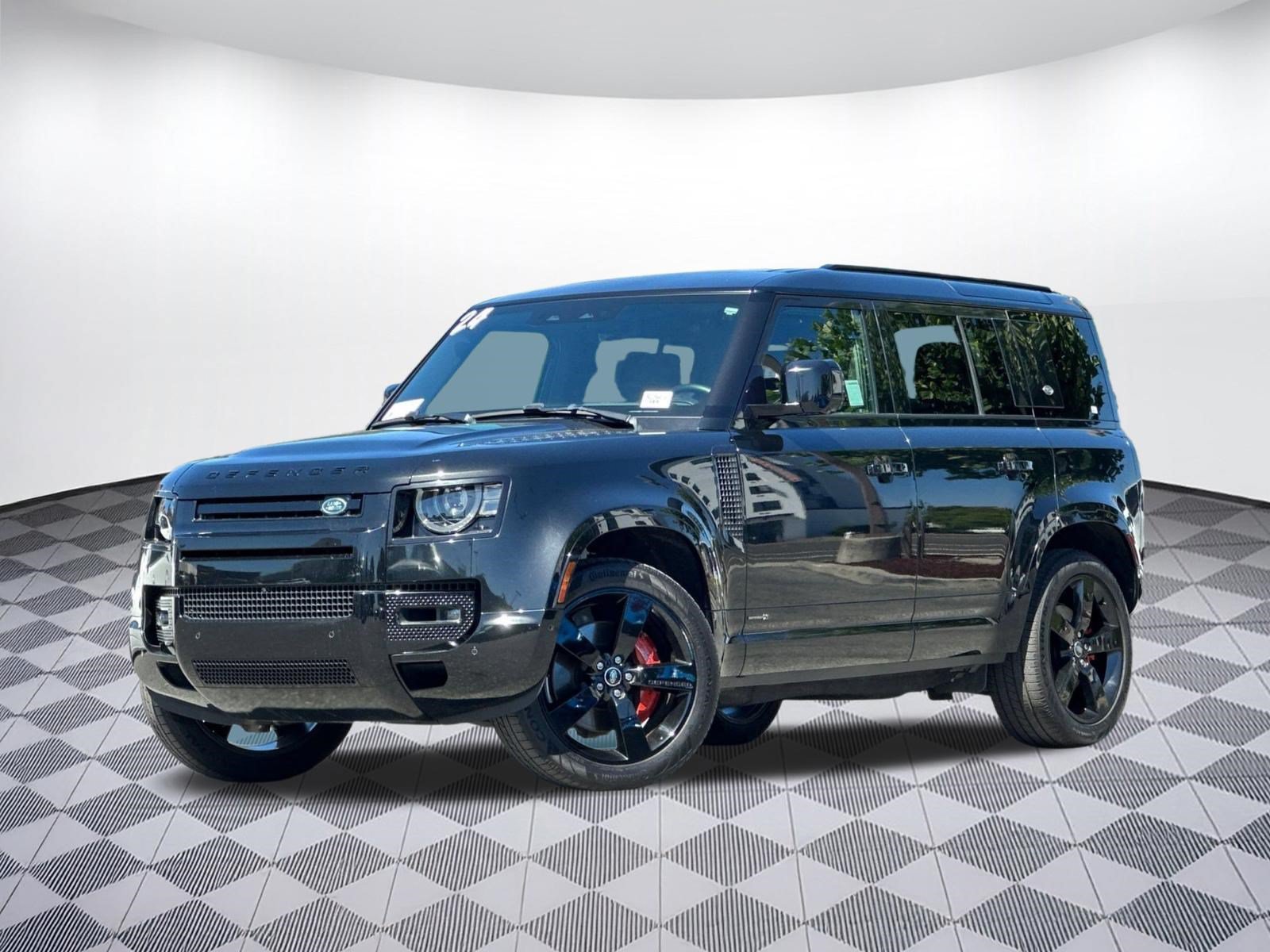 Used 2024 Land Rover Defender 110 X AWD/4WD image 1
