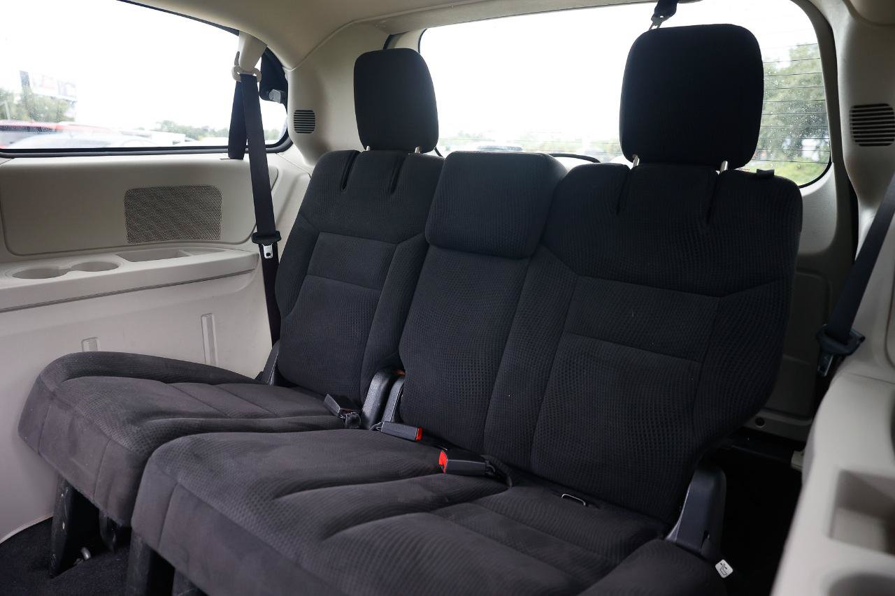 Used 2017 Dodge Grand Caravan SE w/ Power Window Group FWD image 24