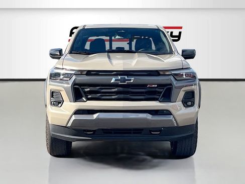 Used 2024 Chevrolet Colorado Z71 w/ Z71 Convenience Package 2 AWD/4WD image 2