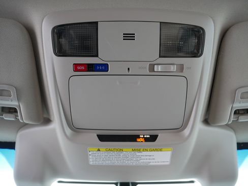 Used 2019 Subaru Outback 2.5i Premium image 31