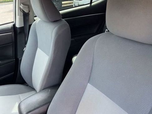 Used 2016 Toyota Corolla L image 11
