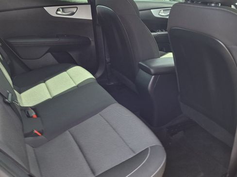 Used 2024 Kia Forte LXS FWD image 22