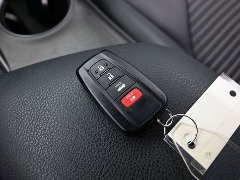 Used 2024 Toyota Camry SE image 26