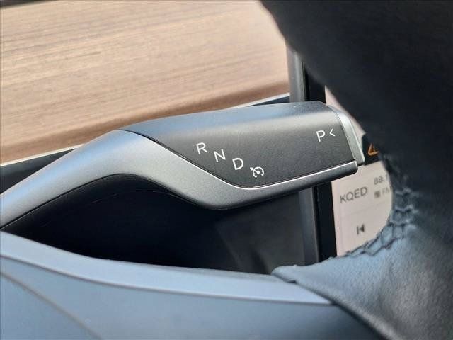 Used 2022 Tesla Model Y Performance AWD/4WD image 11