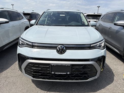 New 2026 Volkswagen Taos SEL AWD/4WD image 3