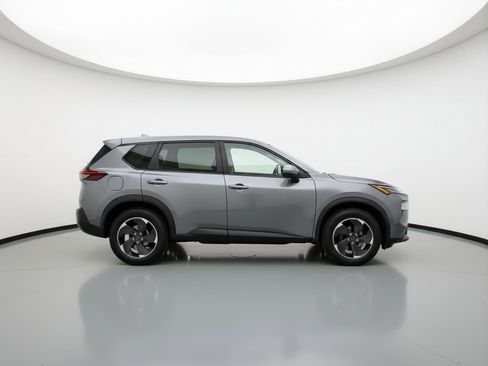 Used 2025 Nissan Rogue SV AWD/4WD image 11