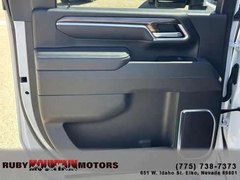 Used 2025 Chevrolet Silverado 2500 LT AWD/4WD image 24