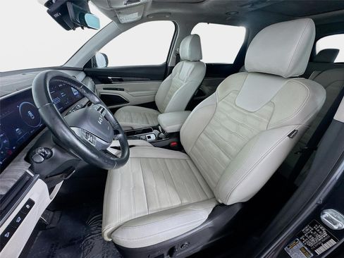 Certified 2024 Kia Telluride SX Prestige AWD/4WD image 11