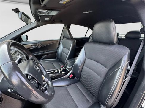 Used 2016 Honda Accord Sport image 13