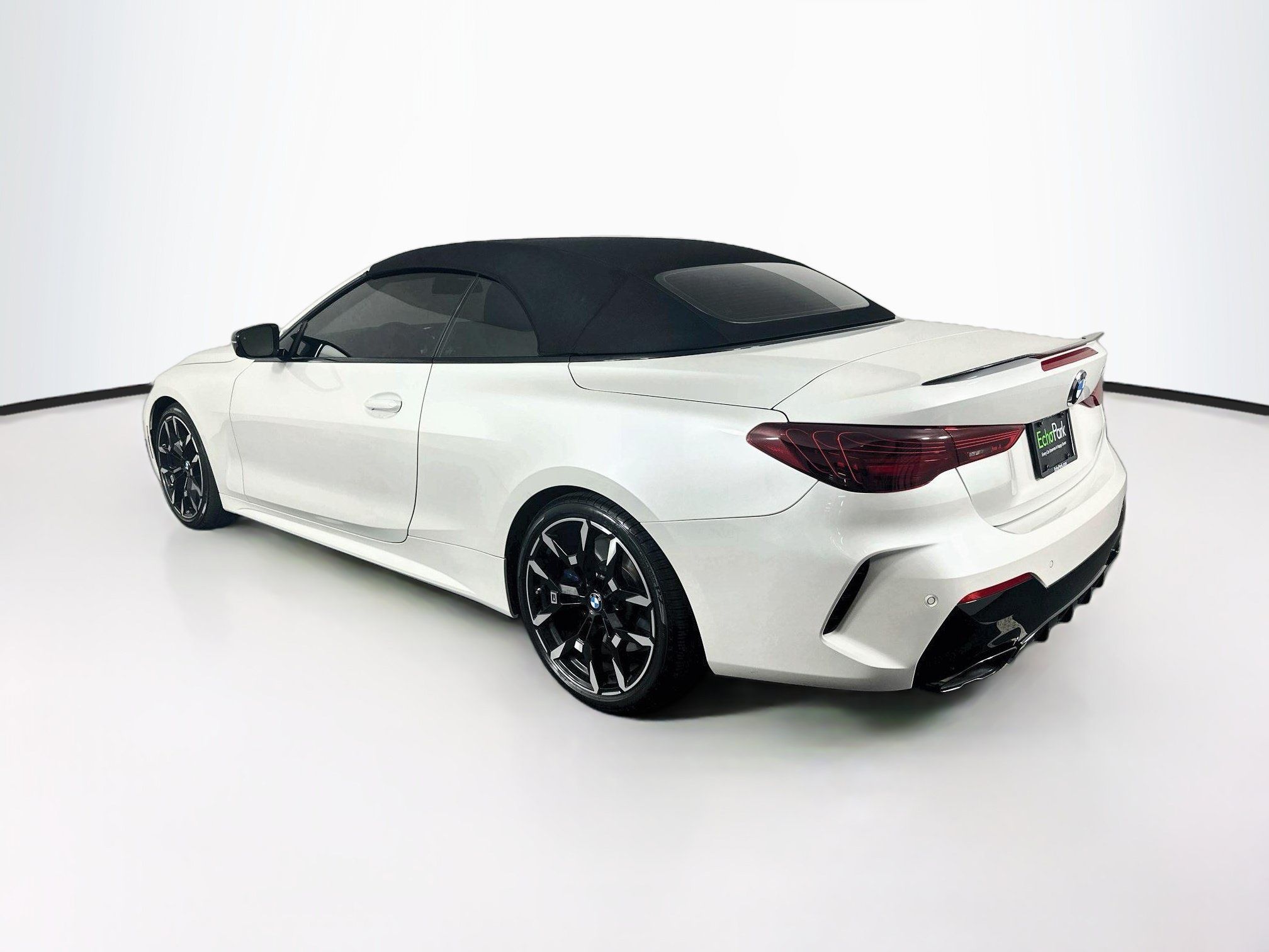 Used 2025 BMW M440i Convertible RWD image 5