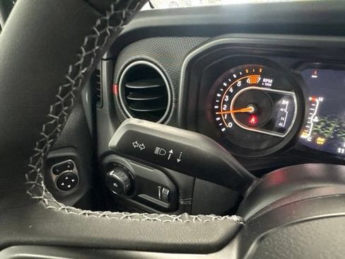 New 2026 Jeep Wrangler Unlimited Rubicon AWD/4WD image 31