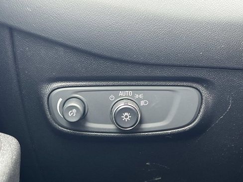 Used 2018 Chevrolet Equinox LT w/ LT True North Edition FWD image 24