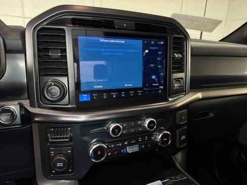 Used 2025 Ford F150 Lariat AWD/4WD image 21