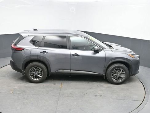 Used 2023 Nissan Rogue S AWD/4WD image 32