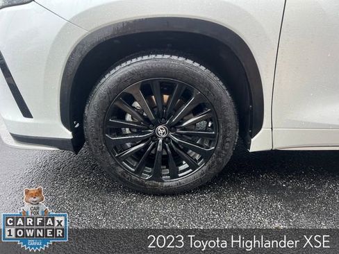 Used 2023 Toyota Highlander XSE image 11