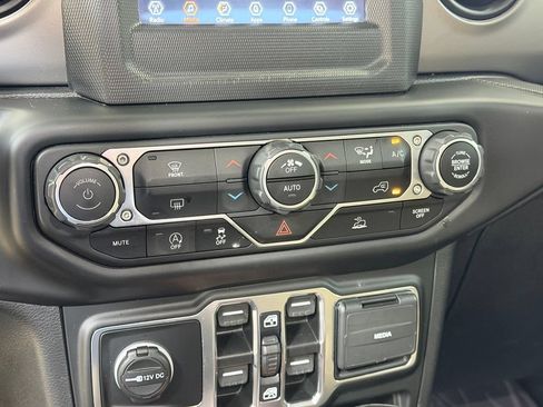 Used 2021 Jeep Gladiator Sport AWD/4WD image 48
