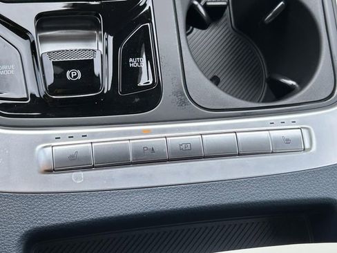 New 2026 Kia Carnival EX FWD image 39