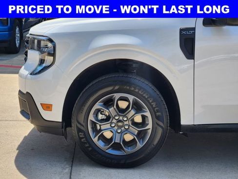 Used 2025 Ford Maverick XLT w/ Equipment Group 302A AWD/4WD image 15