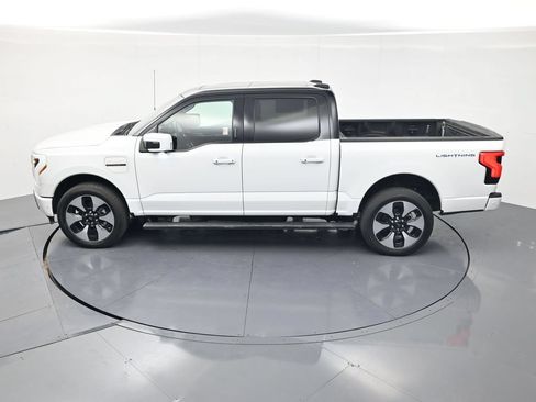 Used 2023 Ford F150 Lightning Platinum AWD/4WD image 41