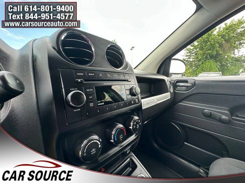 Used 2017 Jeep Compass Sport AWD/4WD image 11