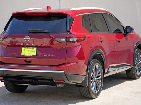 Used 2024 Nissan Rogue Platinum FWD image 48
