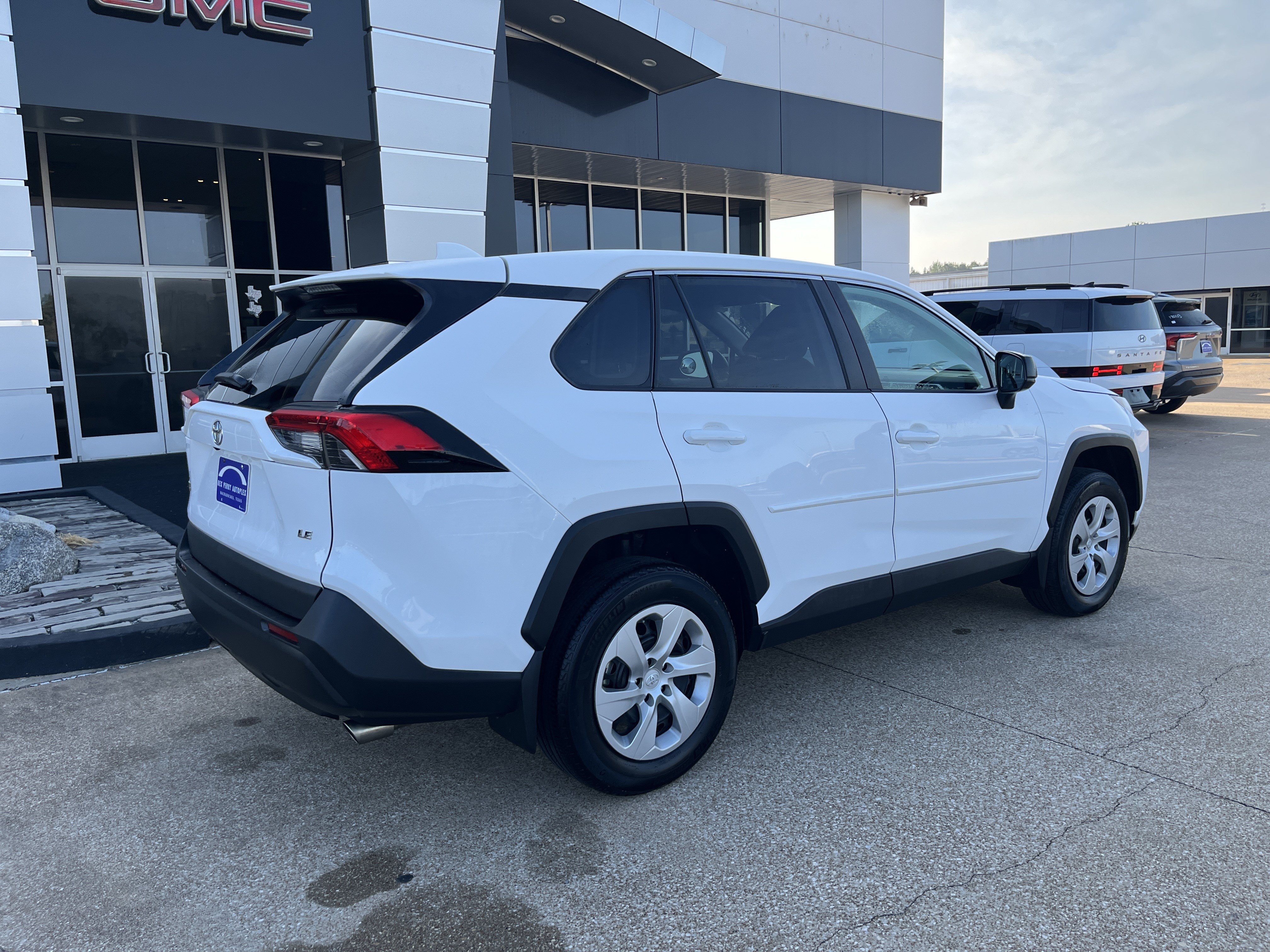 Used 2024 Toyota RAV4 LE FWD image 3