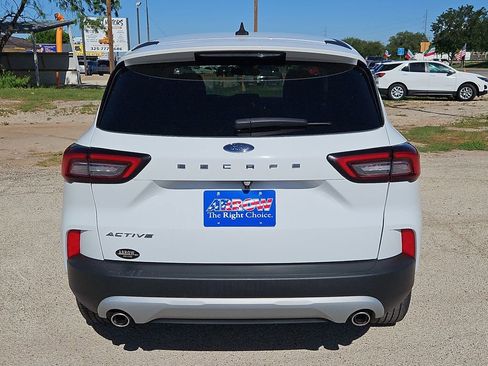 Used 2024 Ford Escape Active FWD image 9