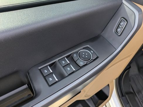 Used 2023 Ford F350 XLT w/ FX4 Off-Road Package image 10