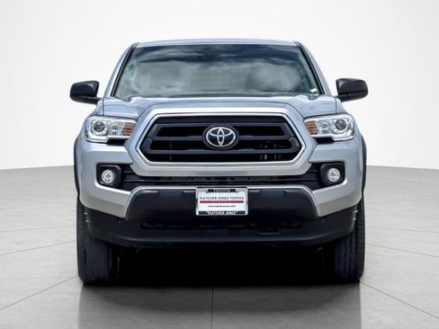 Used 2023 Toyota Tacoma SR5 AWD/4WD image 8