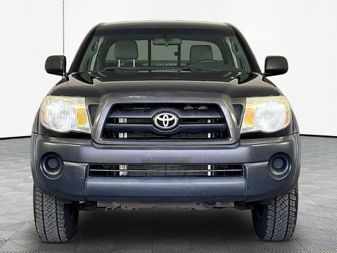 Used 2005 Toyota Tacoma 4x4 Access Cab image 2
