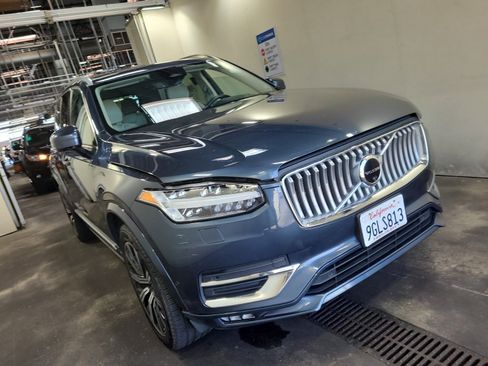 Used 2023 Volvo XC90 B6 Plus w/ Protection Package Premier AWD/4WD image 4