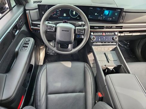 Certified 2025 Hyundai Santa Fe Calligraphy image 15