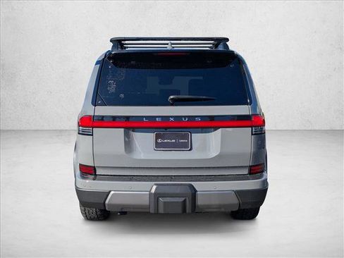 Used 2024 Lexus GX 550 image 7