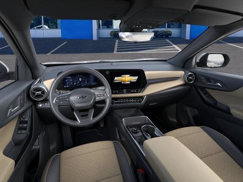 New 2026 Chevrolet Equinox ACTIV w/ Safety and Technology Package AWD/4WD image 15