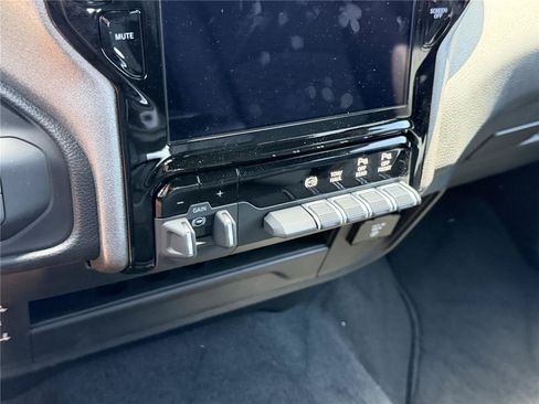 Used 2025 RAM 2500 Tradesman AWD/4WD image 23