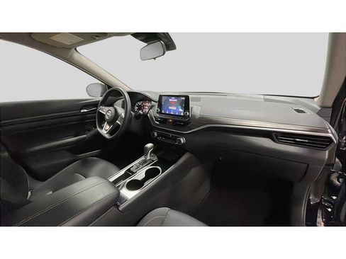 Used 2024 Nissan Altima 2.5 SV FWD image 26