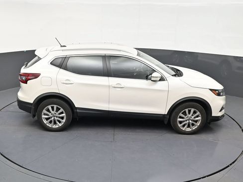 Used 2021 Nissan Rogue Sport SV FWD image 16