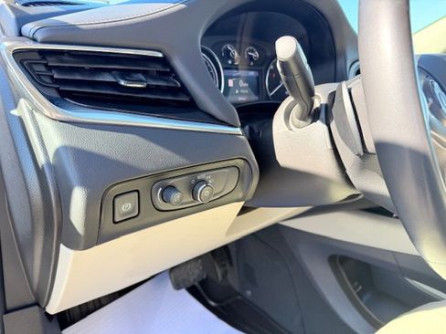 Used 2020 Buick Enclave Essence w/ Sound and Sites Package image 11