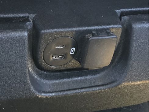 Used 2022 Ford F150 XL w/ Equipment Group 101A High RWD image 11