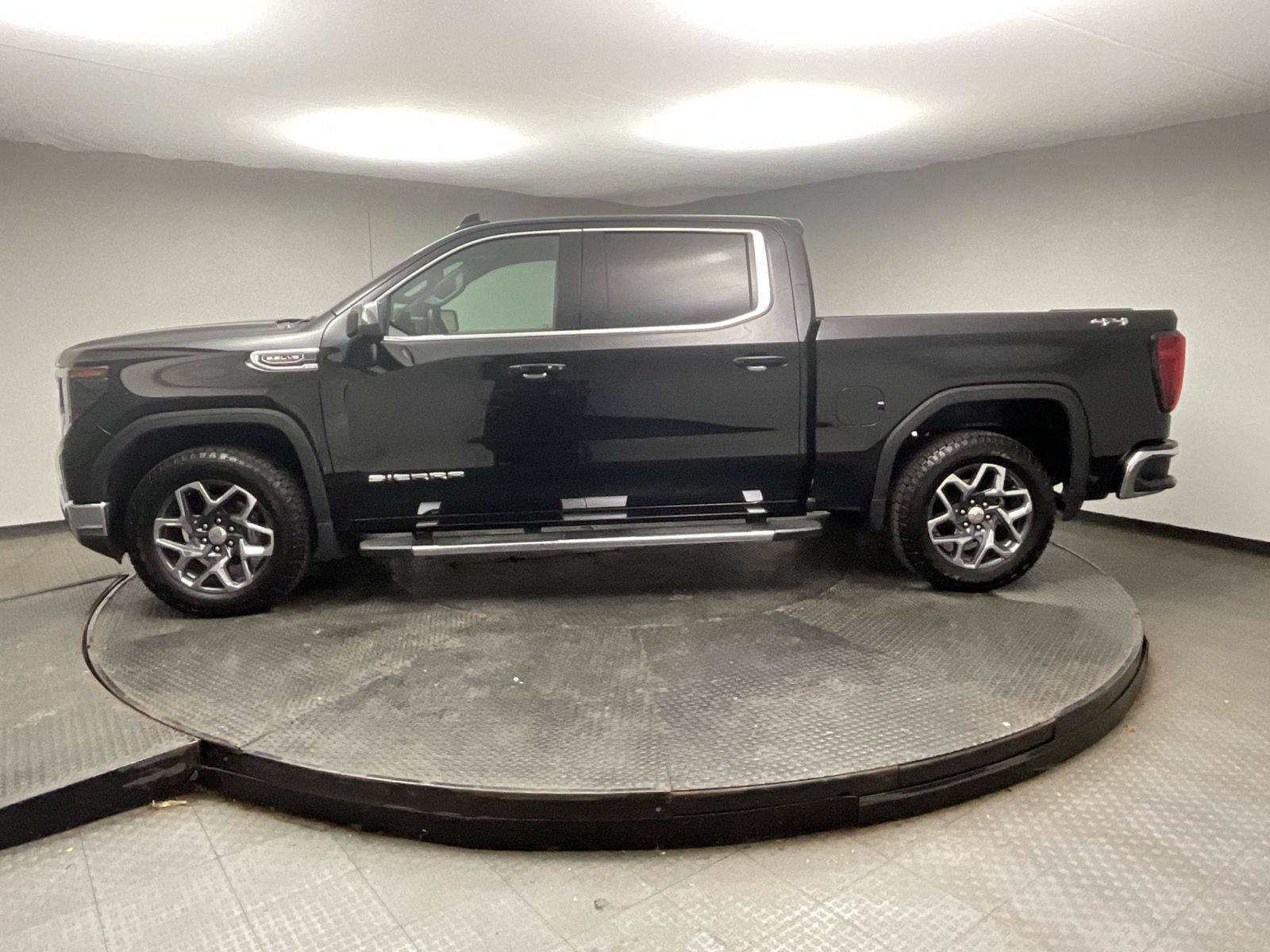 Certified 2025 GMC Sierra 1500 SLE AWD/4WD image 4