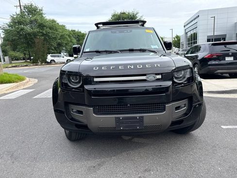 Used 2024 Land Rover Defender 110 X-Dynamic SE AWD/4WD image 2