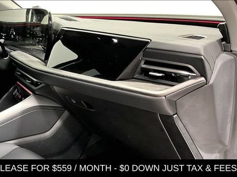 Certified 2025 Audi Q5 Premium w/ Convenience Package AWD/4WD image 11
